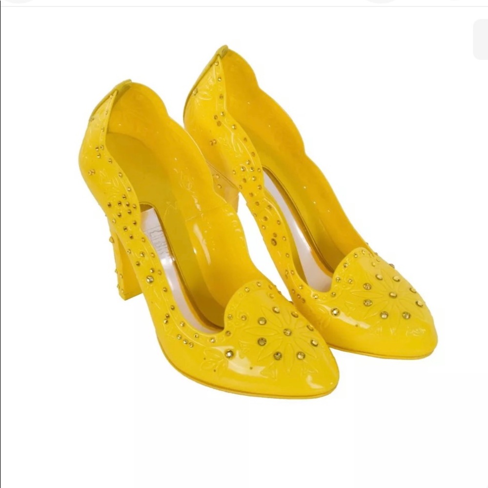 DOLCE & GABBANA “BE THE BELL OF THE BALL!”Cinderella Pumps Yellow 7.0 or 7.5